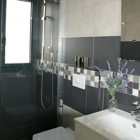 Apartamento Moderno Con Piscina Y Parking Cerca De La Playa Apartment Roses