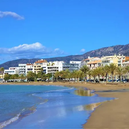 Apartamento Moderno Con Piscina Y Parking Cerca De La Playa